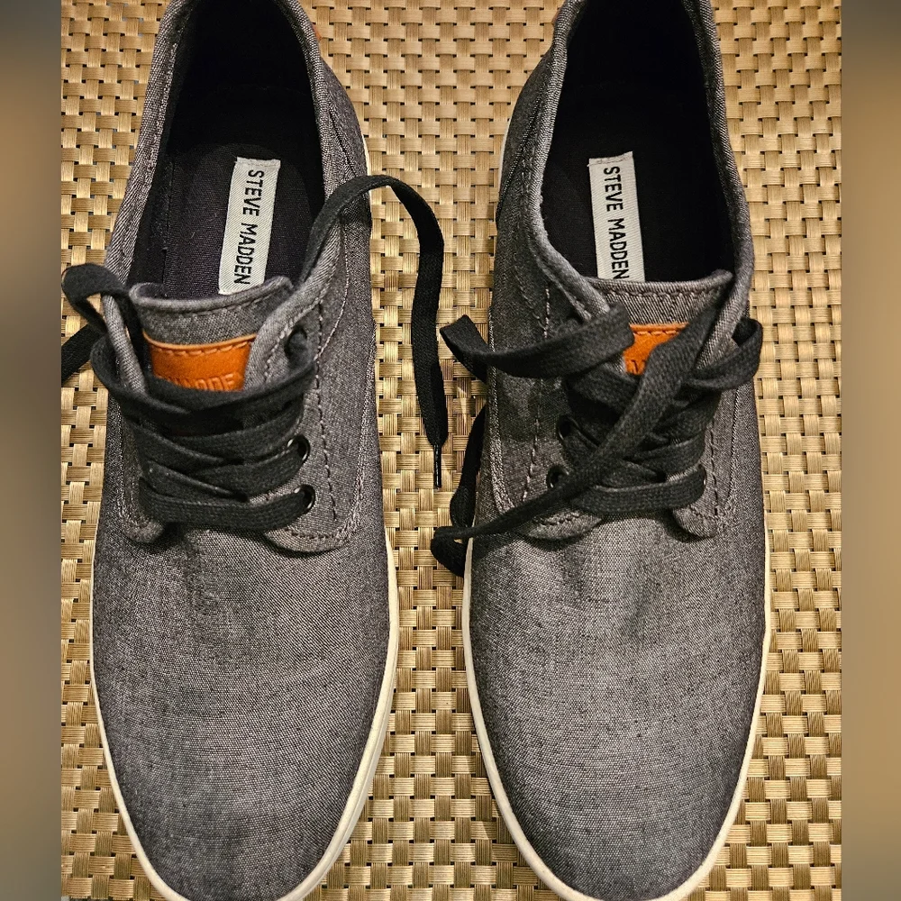 Steve Madden Fenta Mens Sneaker (Size 8M)
